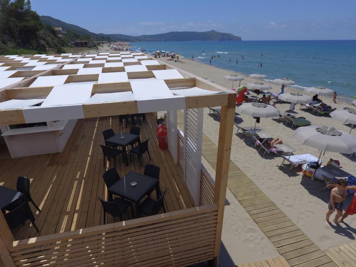 Residence Le Palme - Appartamenti Sul Mare - Spiaggia Tra Palinuro E Caprioli 皮肖塔 外观 照片
