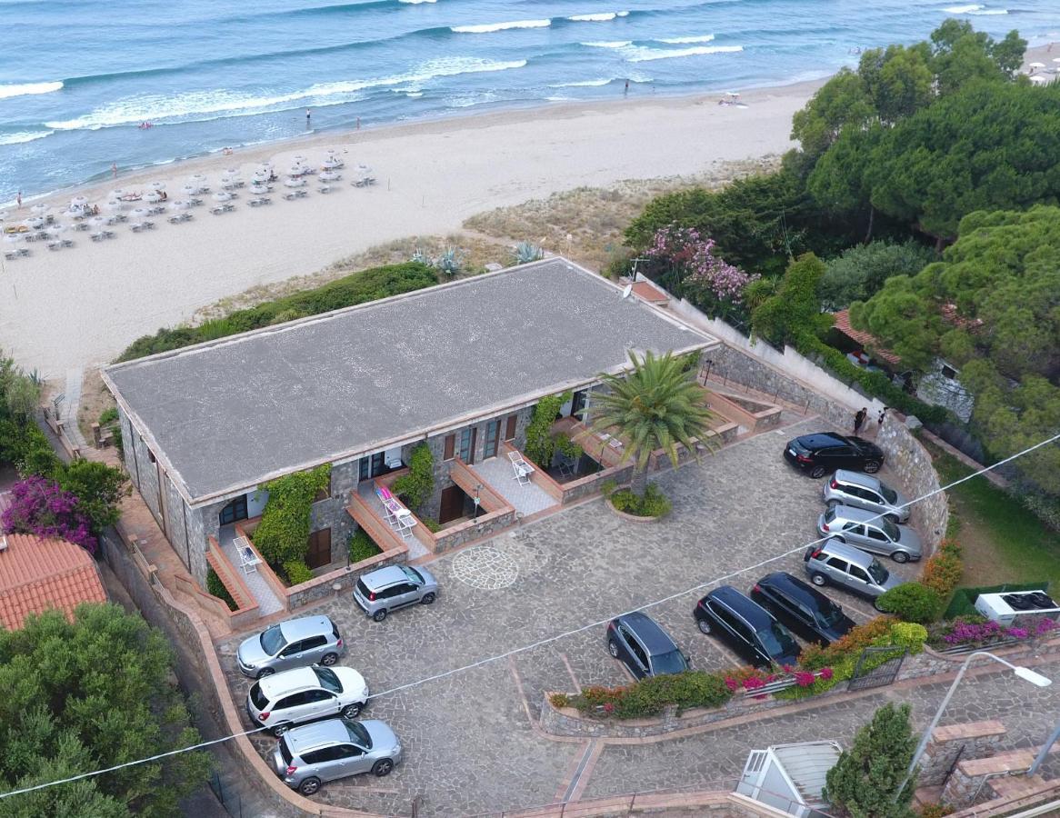 Residence Le Palme - Appartamenti Sul Mare - Spiaggia Tra Palinuro E Caprioli 皮肖塔 外观 照片