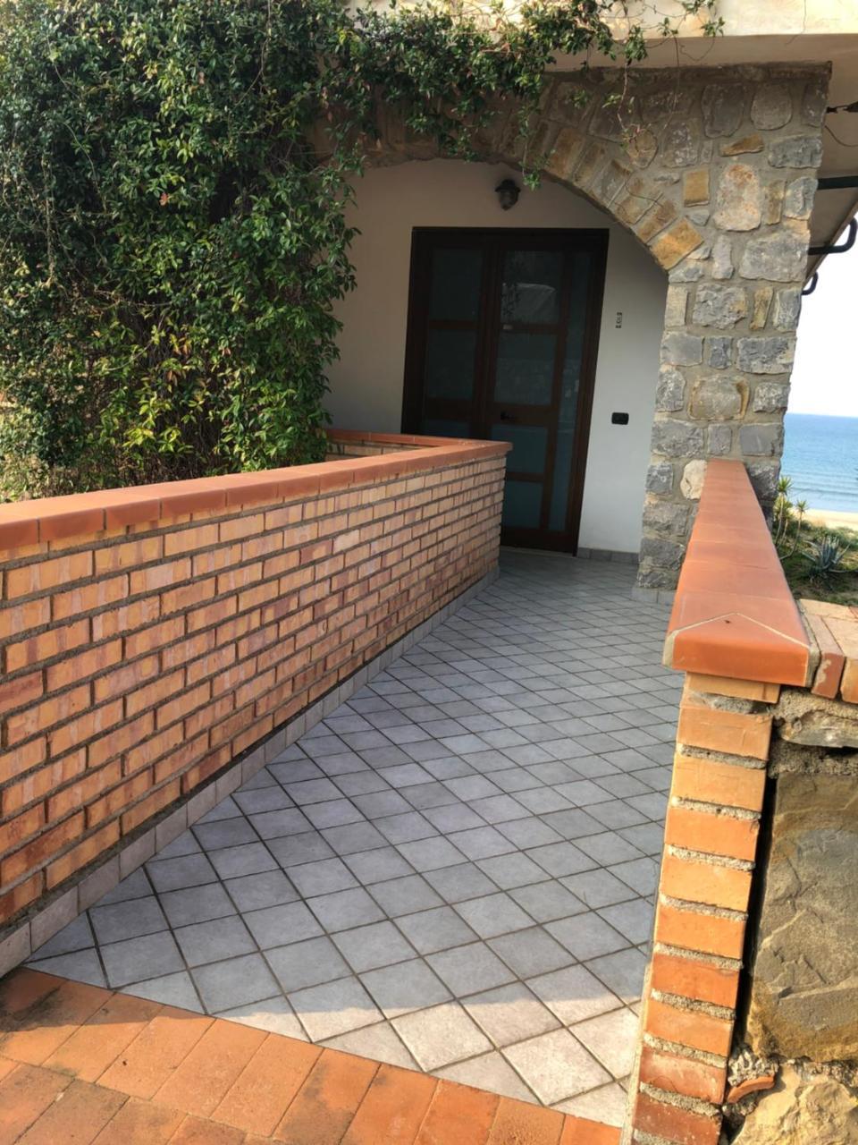 Residence Le Palme - Appartamenti Sul Mare - Spiaggia Tra Palinuro E Caprioli 皮肖塔 外观 照片