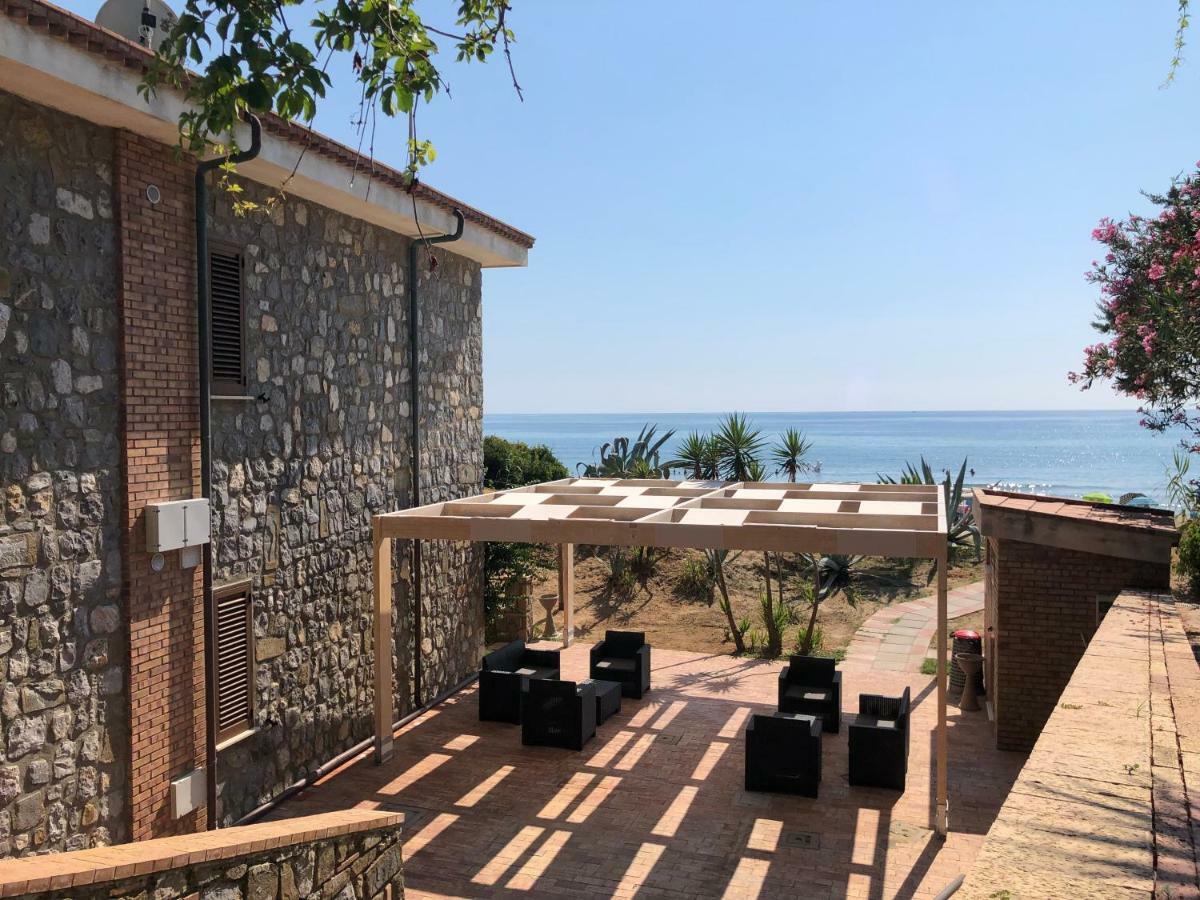 Residence Le Palme - Appartamenti Sul Mare - Spiaggia Tra Palinuro E Caprioli 皮肖塔 外观 照片
